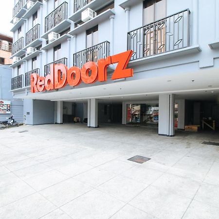 Reddoorz Plus @ Jardin Suites Guadalupe Nuevo Mandaluyong Ngoại thất bức ảnh