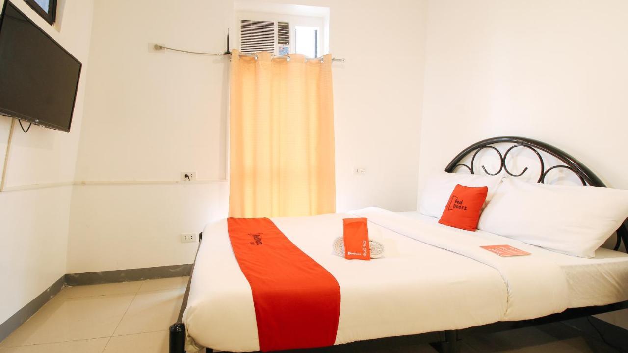 Reddoorz Plus @ Jardin Suites Guadalupe Nuevo Mandaluyong Ngoại thất bức ảnh