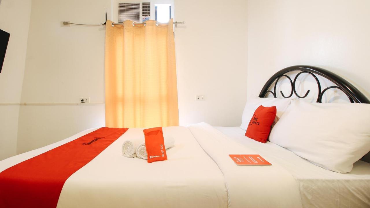 Reddoorz Plus @ Jardin Suites Guadalupe Nuevo Mandaluyong Ngoại thất bức ảnh