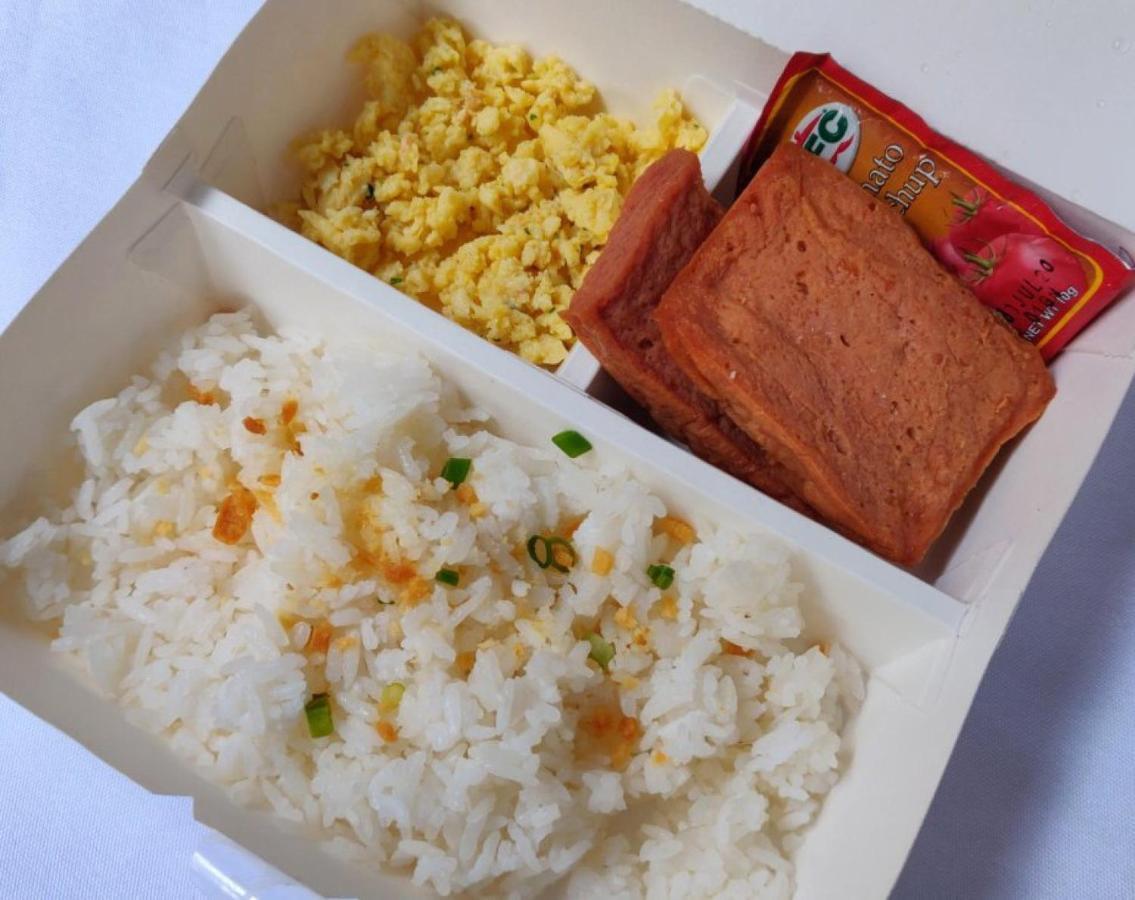 Reddoorz Plus @ Jardin Suites Guadalupe Nuevo Mandaluyong Ngoại thất bức ảnh
